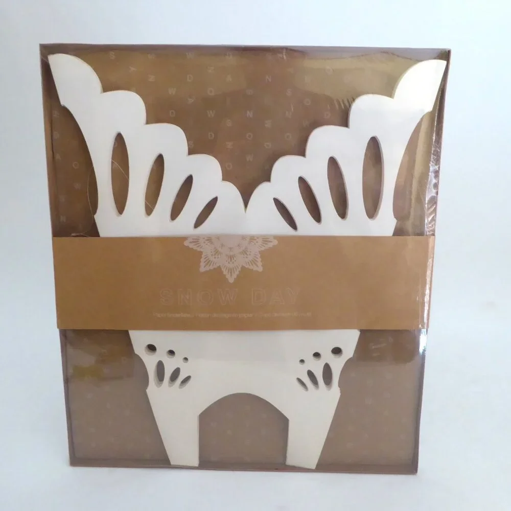 NEW 30” CRATE & BARREL LARGE 3D PAPER SNOWFLAKE CHRISTMAS MOBILE DECORATION